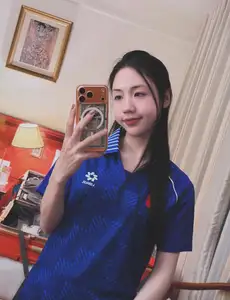 Who is the Stunning 'Doll-like' Hot Girl Linked to Vietnam's Women's Golden Ball 2025? - image 6