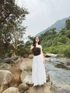 Who is the Stunning 'Doll-like' Hot Girl Linked to Vietnam's Women's Golden Ball 2025? - image 2
