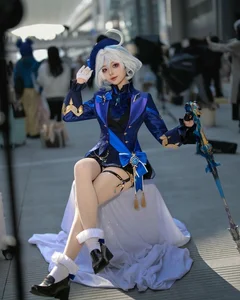 Stunning Furina Cosplay Gallery: 212+ Mesmerizing Genshin Impact Cosplays - image 23