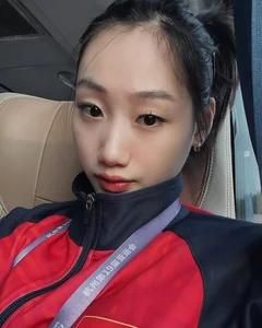 Wushu Athlete Phuong Nhi Stuns with Elegant and Glamorous Transformation - image 3