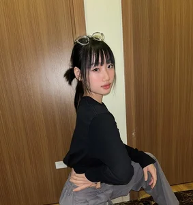 Wushu Athlete Phuong Nhi Stuns with Elegant and Glamorous Transformation - image 8