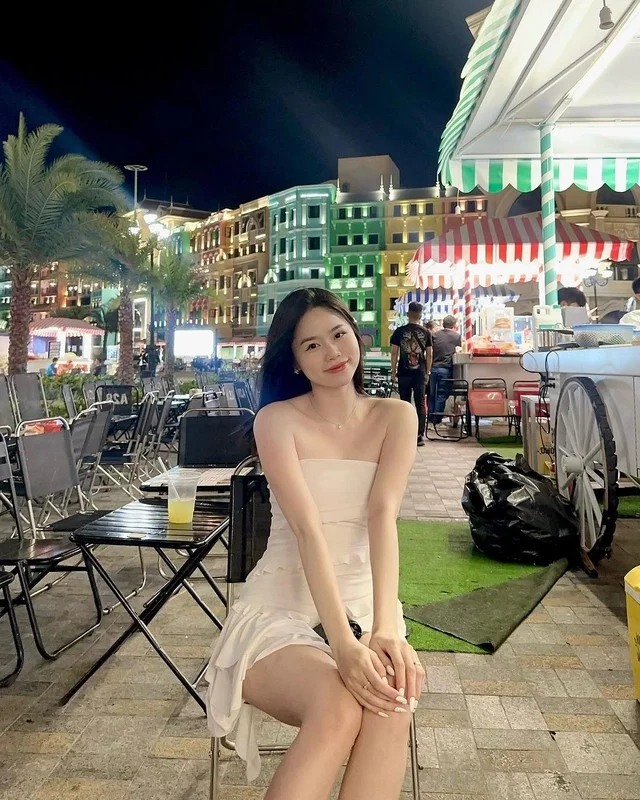 Stunning Thailand Getaway: Exploring Tropical Paradises with Trendy Bikini Fashion Inspiration