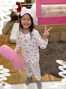 Phan Nhu Thao’s Daughter Shows Preference for Dad Duc An in Sweet Family Moments - image 1