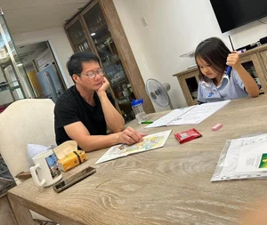 Phan Nhu Thao’s Daughter Shows Preference for Dad Duc An in Sweet Family Moments - image 2