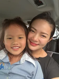 Phan Nhu Thao’s Daughter Shows Preference for Dad Duc An in Sweet Family Moments - image 7