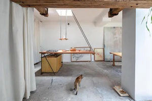 The Urban Recycled Home: Transforming Old Materials into Flexible Living Spaces - image 26
