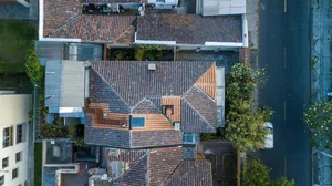 The Urban Recycled Home: Transforming Old Materials into Flexible Living Spaces - image 8