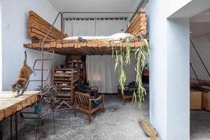The Urban Recycled Home: Transforming Old Materials into Flexible Living Spaces - image 27