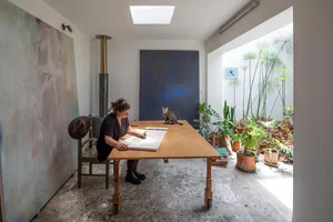 The Urban Recycled Home: Transforming Old Materials into Flexible Living Spaces - image 10