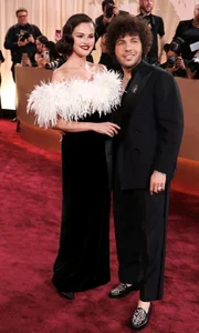 The Most Iconic Fashion Moments from the Golden Globes 2026 Red Carpet - image 3