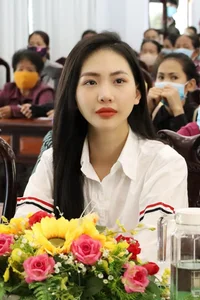 Miss Universe Vietnam Bui Quynh Hoa Stunning Everyday Casual Looks - image 4
