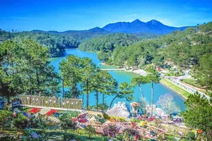 Beautiful Da Lat Wallpapers: Best Full HD Backgrounds for Laptop and PC - image 5