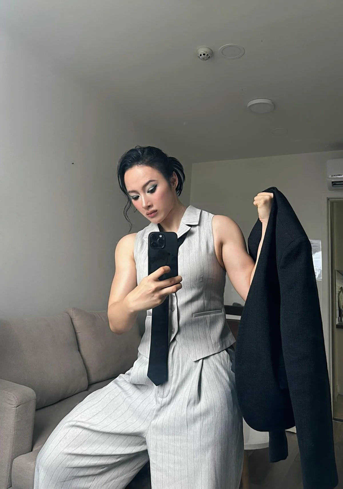 Vietnamese Actress Angela Phuong Trinh Debuts Bold Pixie Cut and Muscular Physique