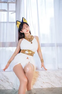 Sakurai Ningning: The Ethereal White Cat Girl Cosplay Aesthetic - image 26