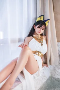Sakurai Ningning: The Ethereal White Cat Girl Cosplay Aesthetic - image 34