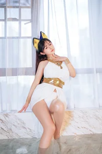Sakurai Ningning: The Ethereal White Cat Girl Cosplay Aesthetic - image 19