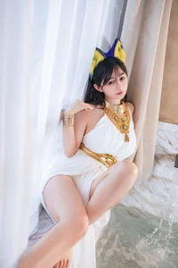 Sakurai Ningning: The Ethereal White Cat Girl Cosplay Aesthetic - image 14