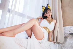 Sakurai Ningning: The Ethereal White Cat Girl Cosplay Aesthetic - image 30