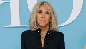 The Timeless Elegance of Brigitte Macron: A Masterclass in Modern French First Lady Fashion - image 6