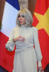 The Timeless Elegance of Brigitte Macron: A Masterclass in Modern French First Lady Fashion - image 5