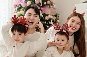 Vietnamese Celebrities Celebrate Christmas with Family and Loved Ones - image 2