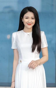 The Radiant Beauty and Professional Style of VTV Weather Forecast Presenters - image 22