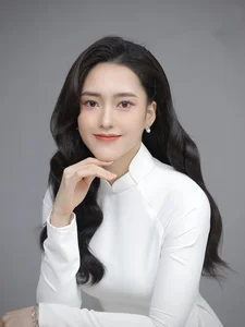 The Radiant Beauty and Professional Style of VTV Weather Forecast Presenters - image 18