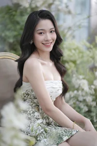 The Radiant Beauty and Professional Style of VTV Weather Forecast Presenters - image 13