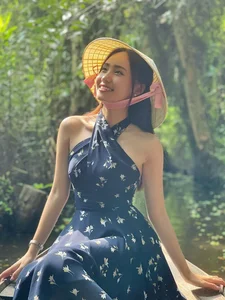 The Radiant Beauty and Professional Style of VTV Weather Forecast Presenters - image 26