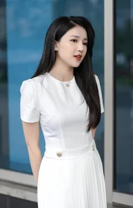 The Radiant Beauty and Professional Style of VTV Weather Forecast Presenters - image 14