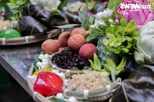 Dragon Boat Festival Economics: Floral Offerings and Rising Cake Prices - image 18