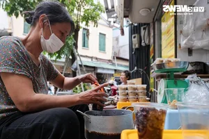 Dragon Boat Festival Economics: Floral Offerings and Rising Cake Prices - image 13