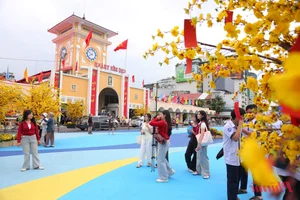Discover the Stunning New Look of Ben Thanh Market: Ho Chi Minh City's Iconic Landmark Renovated for Travelers and Locals - image 6