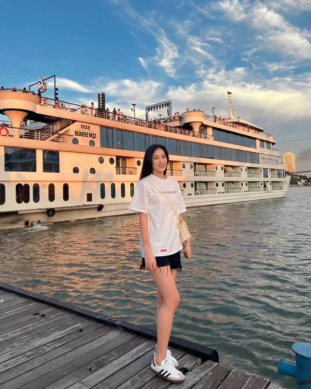Mesmerizing Beauty of Vietnam Volleyball Miss 2023: Grace on Court