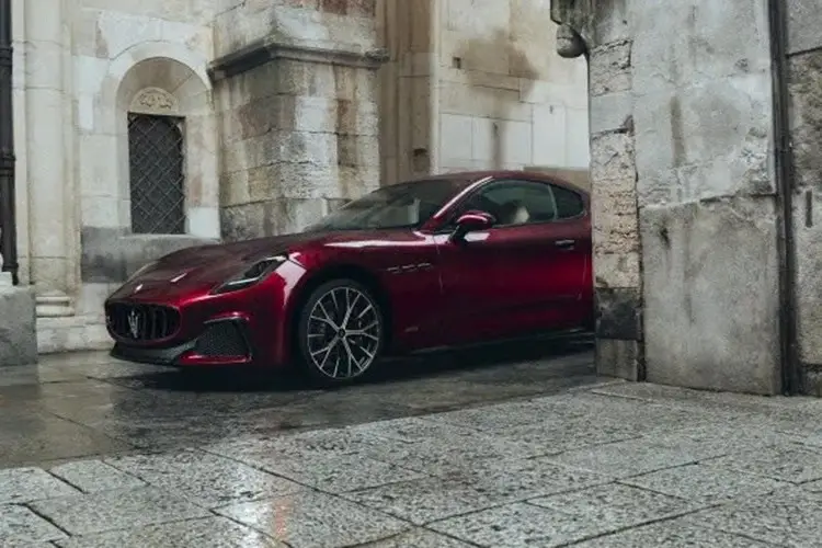 Discover the Unique Beauty of Maserati GranTurismo Meccanica Lirica: An Iconic Italian Sports Car