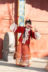 Artistic Excellence in YiTuYu Art Language Vol.6283 Featuring Pao Fu Xiao Fang - image 24