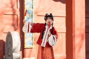 Artistic Excellence in YiTuYu Art Language Vol.6283 Featuring Pao Fu Xiao Fang - image 6