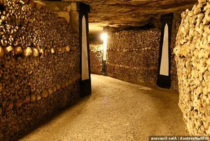 Haunting Secrets of the Paris Catacombs: A Journey Beneath the City - image 5