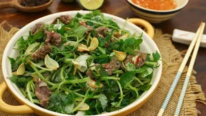 Wild Vegetables Turn Into Expensive Urban Culinary Specialties - image 9