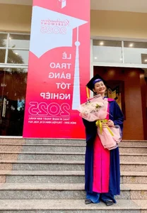 Hua Vi Van's Reunion and Trinh Kim Chi's Academic Achievement - image 6