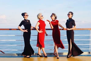Timeless Elegance: The Incredible 71-Year-Old Woman with the Radiance of a 20-Year-Old - image 3