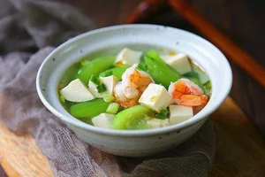 Affordable 4-Course Family Dinner Ideas: Nutritious and Delicious Recipes for Your Weekly Meal Plan - image 0