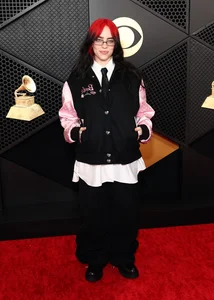 Grammy 2024 Highlights: Taylor Swift, Billie Eilish, and Emotional Tributes - image 2