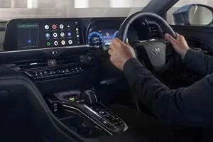 Toyota Crown 2027 ra mắt - khởi điểm từ 41.640 USD, tăng 200 USD - image 8