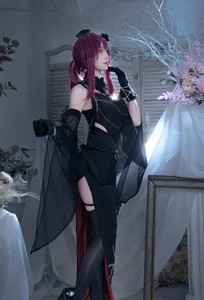 Stunning Honkai: Star Rail Kafka Cosplay by Shi Su Qing Ya - Elegant Gaming Photography and Character Costume Inspiration - image 0