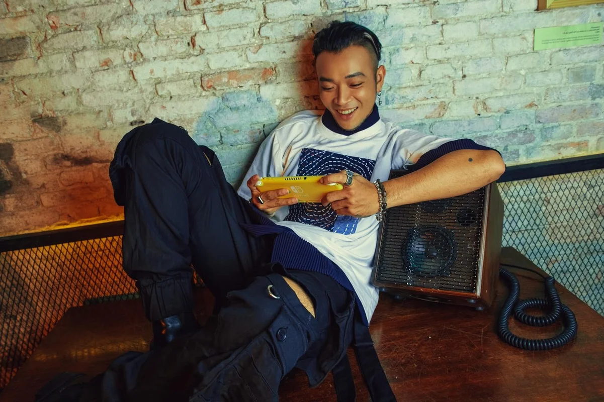 Understanding the Controversy Surrounding Actor Hoang Phi and The Gioi Tre