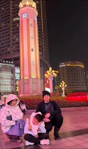 Vietnamese Celeb News: Star Travels to US for World Cup & Minh Hang’s Stage Mishap - image 57