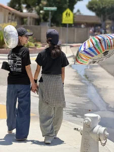 Vietnamese Celeb News: Star Travels to US for World Cup & Minh Hang’s Stage Mishap - image 43