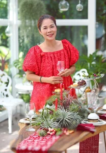 Ho Ngoc Ha Stuns in Bold Beachwear During Phu Quoc Getaway - image 7