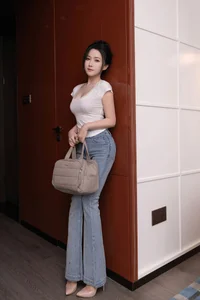 Elegant Fashion Portraiture of Yu Zi Jiang Fish: XiuRen No.10858 High-Definition Photography Collection - image 18